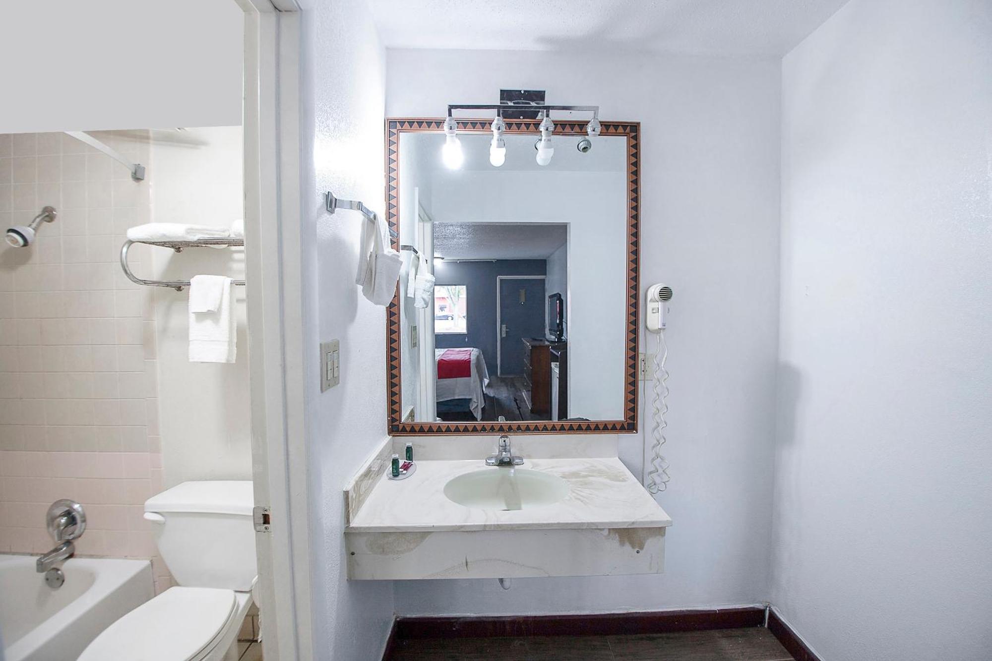 Hotel O Daylight Inn Elkhart I-90, In מראה חיצוני תמונה